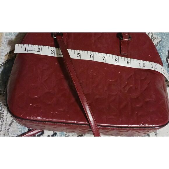 Calvin Klein Logo Red Vegan CK Embossed Handbag Purse with Shoulder Strap EUC - Picture 6 of 11